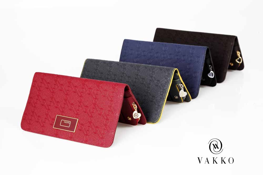 Vakko Monogram Social